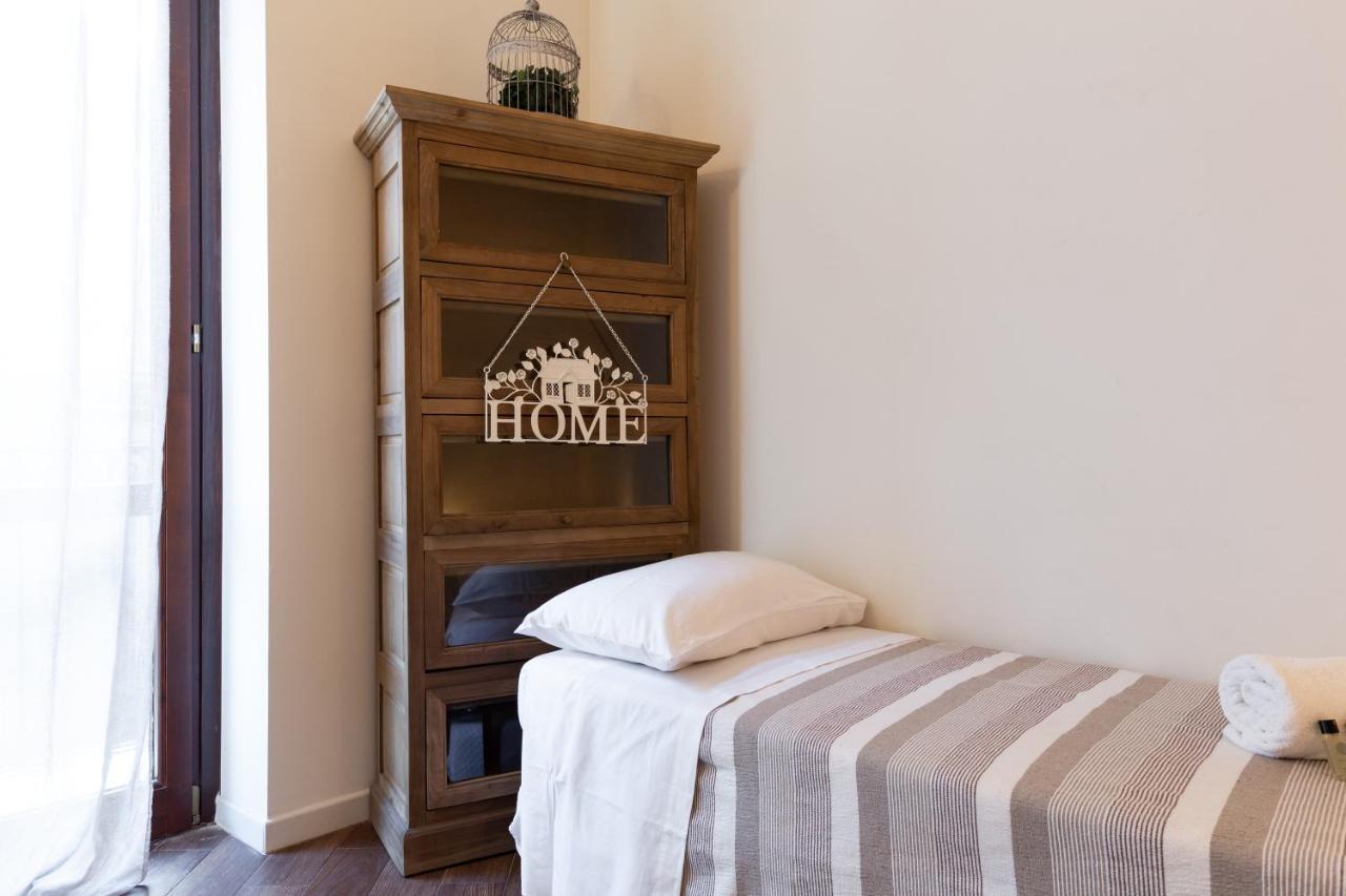 Quattro Canti Charming Flat Palermo Exterior photo